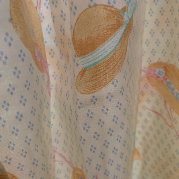 SKYR Sportswear Beautiful Spring and Summer skirt - Picture 2 of 2